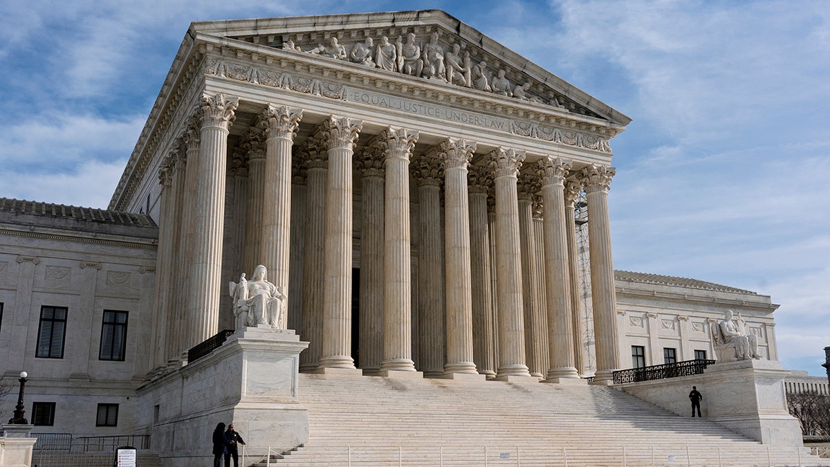 Smith v. State — Conviction Reversed: A Residential Warrant Does Not Authorize Forensic Search of a Phone Found on the Person
